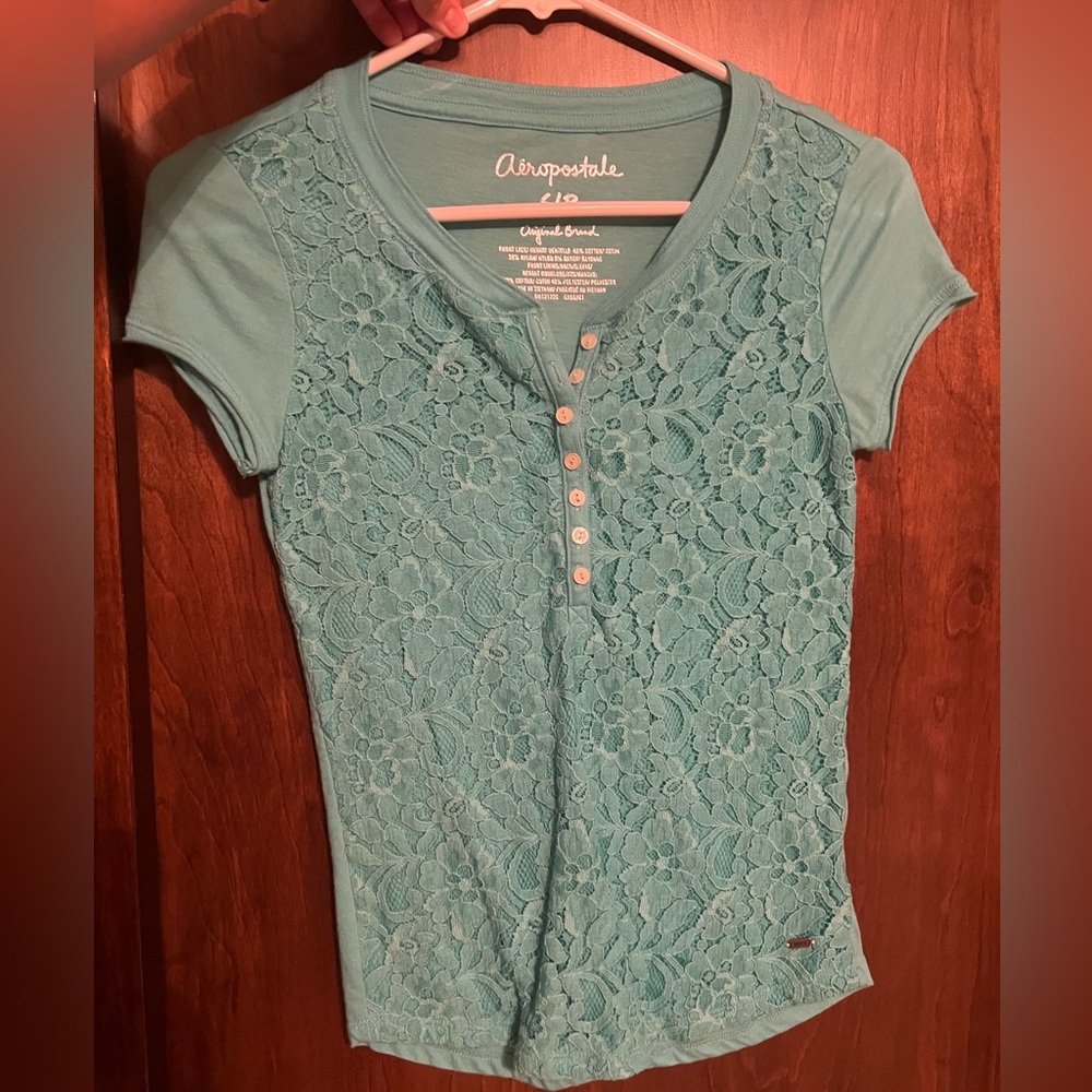 Aéropostale t-shirt| Size:Small